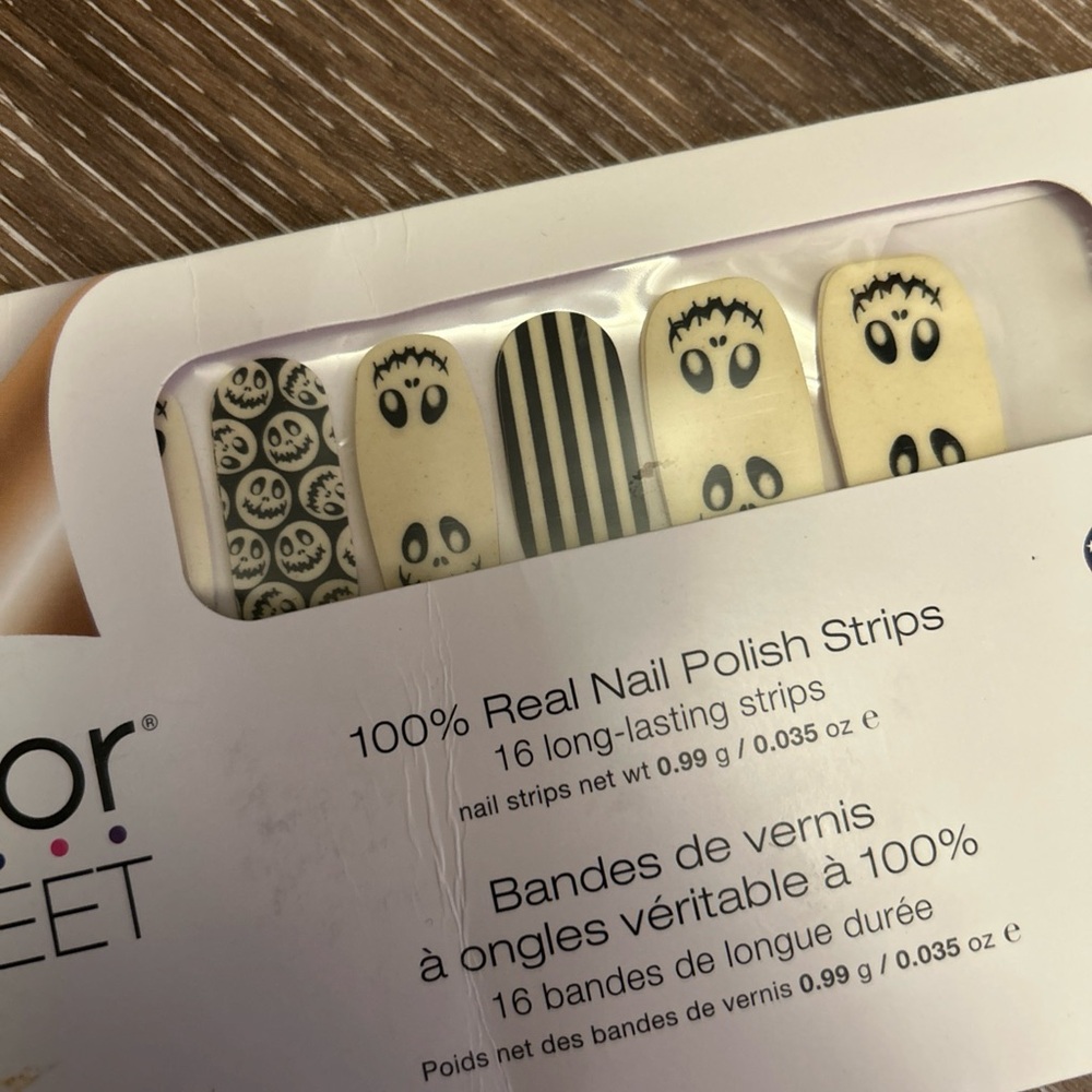 💙Color Street Halloween Boo Crew Glow in the Dark Press-On Nails